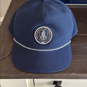 Melin Coronado Anchored Hydro hay